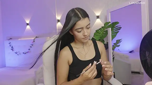 miagomezweb1 online show from 01-19-26, 12:42