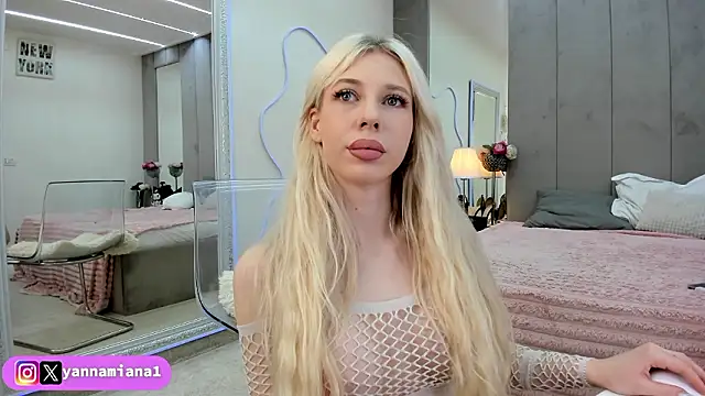 Snapshot of Yanna_miana chatting on 02-24-26, 10:13 Yanna miana online show from 02-24-26, 10:13