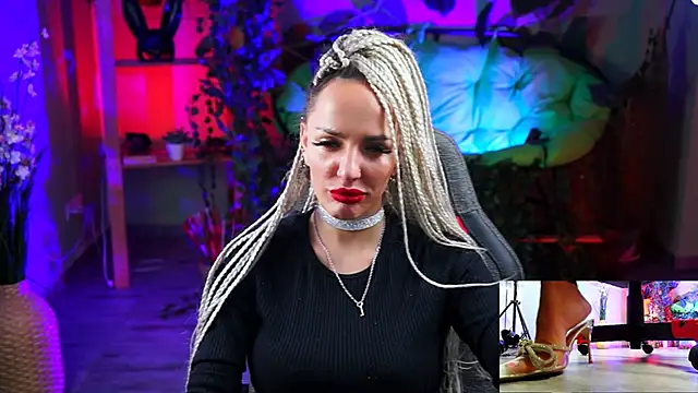 MonicaMaxwel online show from 01-27-25, 05:15
