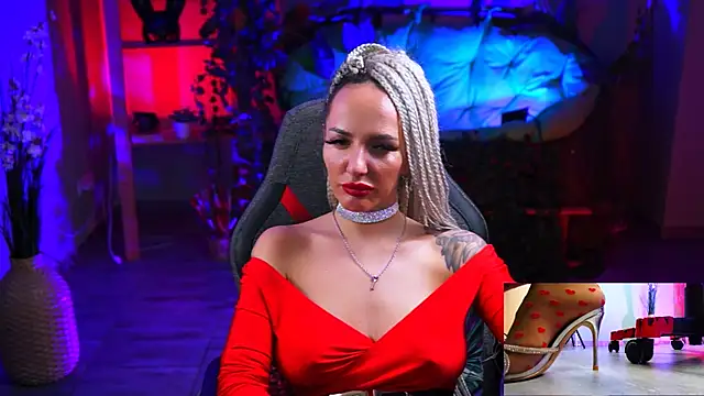 MonicaMaxwel online show from 01-28-25, 06:28