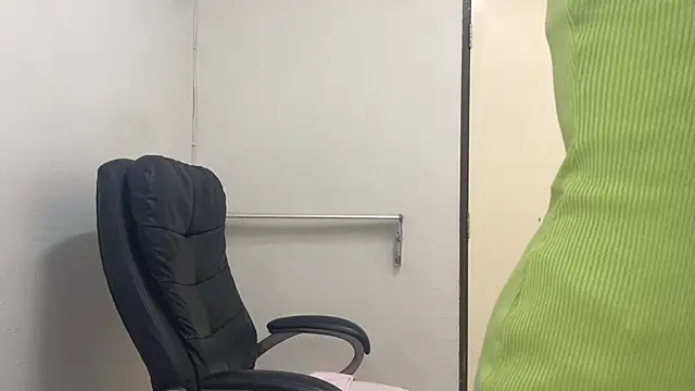 SassyJessi online show from 02-26-25, 04:03