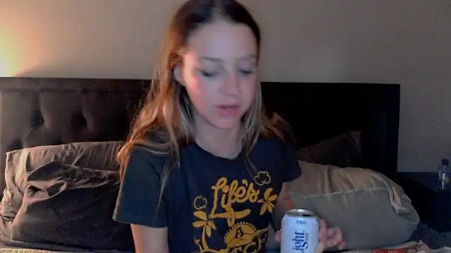 molly witha chance online show from 02-22-25, 09:01