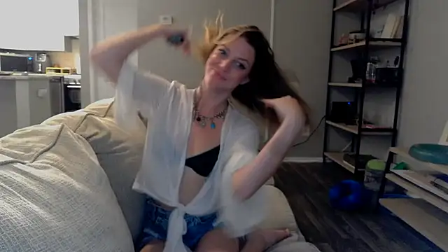 molly witha chance online show from 03-08-25, 01:06