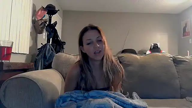 molly witha chance online show from 09-15-25, 12:54