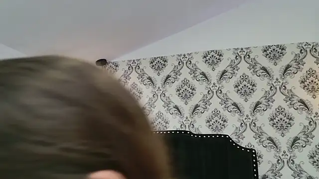 LexaDeRusso online show from 10-13-25, 07:47