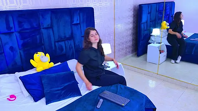 LexaDeRusso online show from 02-06-26, 07:39