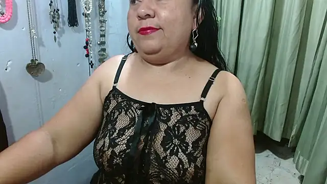 CanelaCollins online show from 12-14-25, 06:41