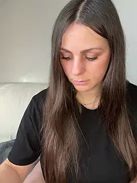 Snapshot of Loella-Rose chatting on 01-15-26, 08:41 Loella-Rose online show from 01-15-26, 08:41