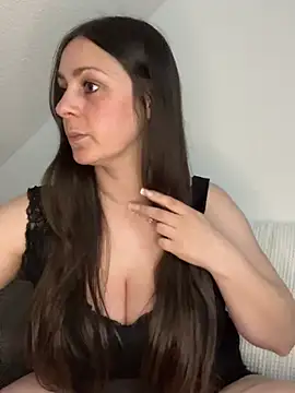 Loella-Rose online show from 04-08-26, 09:48