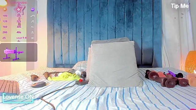 blondehorny69 online show from 09-23-25, 07:39