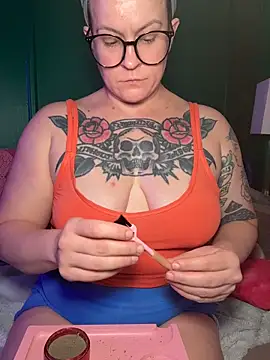 quinnmariexo online show from 06-08-26, 03:45