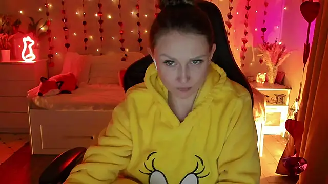 desperatehousewife   online show from 02-06-25, 10:37