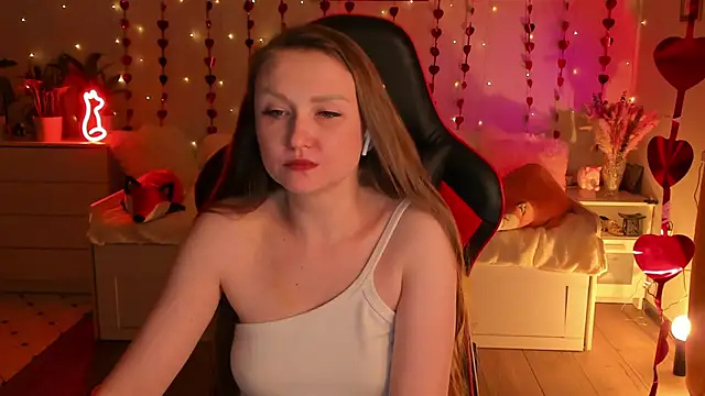 desperatehousewife   online show from 02-13-25, 03:18