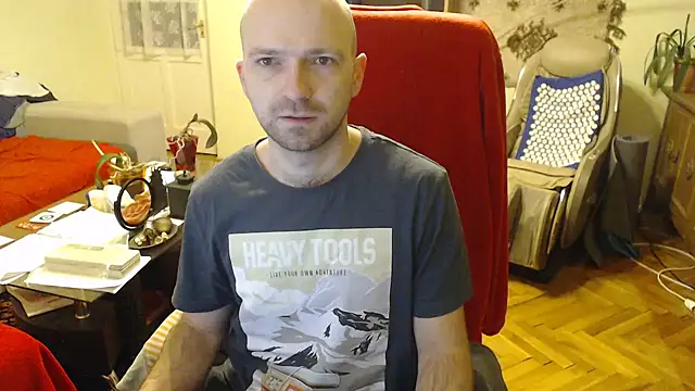 Snapshot of RealManHaveHairy chatting on 12-13-24, 12:42 RealManHaveHairy online show from 12-13-24, 12:42