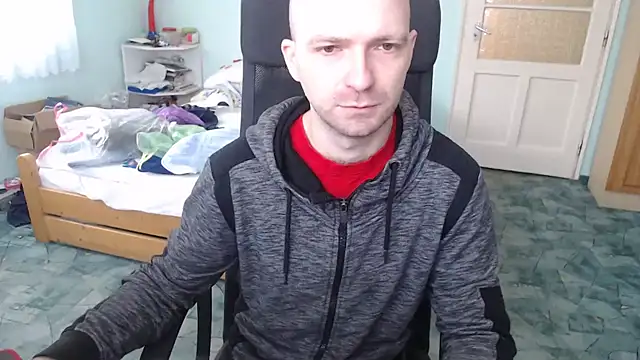 Snapshot of RealManHaveHairy chatting on 01-08-25, 12:37 RealManHaveHairy online show from 01-08-25, 12:37