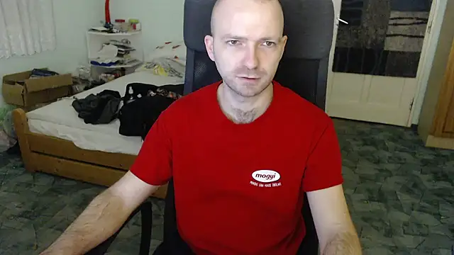 Snapshot of RealManHaveHairy chatting on 01-08-25, 03:39 RealManHaveHairy online show from 01-08-25, 03:39