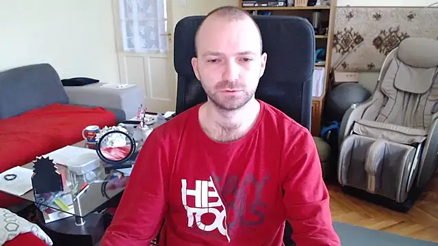 Snapshot of RealManHaveHairy chatting on 02-02-25, 12:46 RealManHaveHairy online show from 02-02-25, 12:46