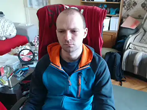 Snapshot of RealManHaveHairy chatting on 02-04-25, 11:05 RealManHaveHairy online show from 02-04-25, 11:05