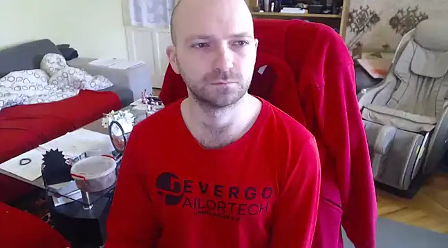 Snapshot of RealManHaveHairy chatting on 02-10-25, 01:11 RealManHaveHairy online show from 02-10-25, 01:11