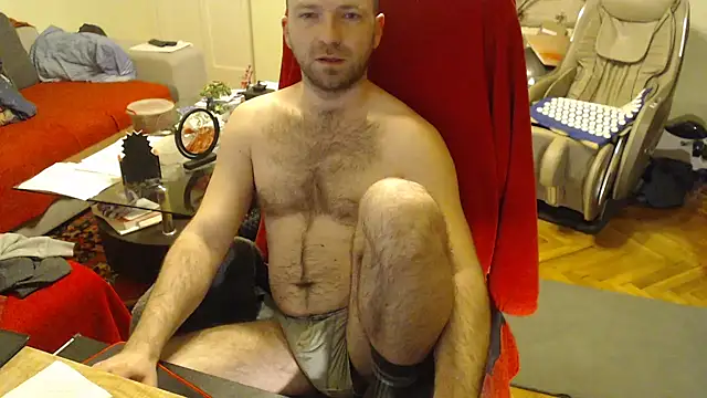 Snapshot of RealManHaveHairy chatting on 03-13-25, 06:23 RealManHaveHairy online show from 03-13-25, 06:23