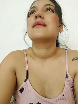 Sophie-hatter online show from 02-16-25, 04:53