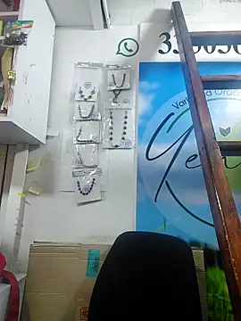 Sophie-hatter online show from 03-20-25, 07:04