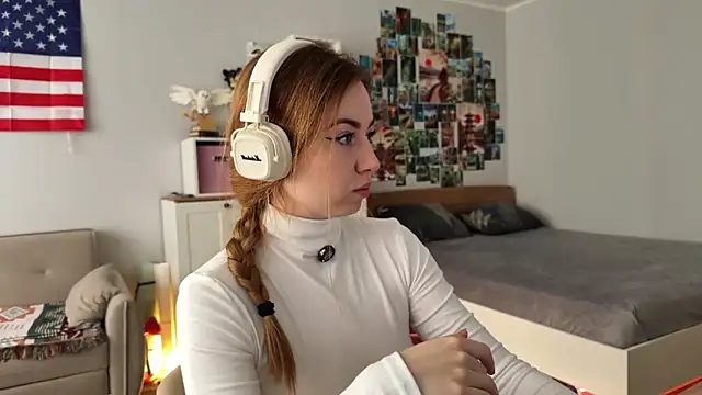 LinaWitch online show from 03-23-26, 08:29