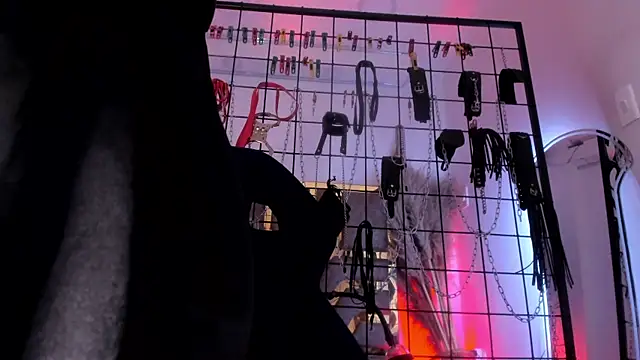 Snapshot of charrlotte_quinn chatting on 01-23-25, 12:25 charrlotte quinn online show from 01-23-25, 12:25