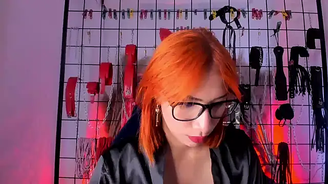 Snapshot of charrlotte_quinn chatting on 02-02-25, 08:08 charrlotte quinn online show from 02-02-25, 08:08