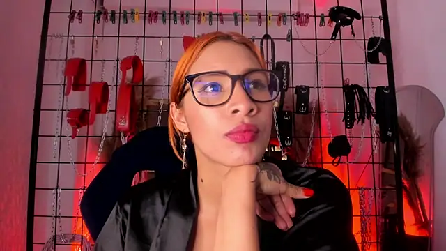 Snapshot of charrlotte_quinn chatting on 02-14-25, 02:28 charrlotte quinn online show from 02-14-25, 02:28