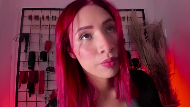 Snapshot of charrlotte_quinn chatting on 10-09-25, 09:13 charrlotte quinn online show from 10-09-25, 09:13