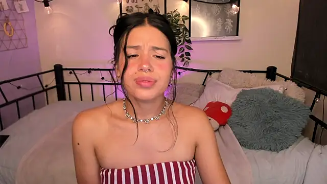 MiaaRose online show from 05-05-26, 04:09