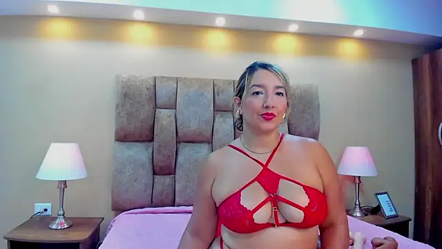 MiiaHot online show from 12-26-24, 08:21