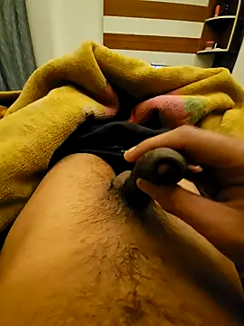 hot boy 0 0 online show from 12-26-24, 12:27