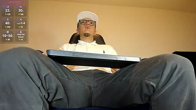 Snapshot of male_pussy chatting on 03-09-25, 04:05 male pussy online show from 03-09-25, 04:05