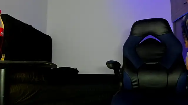 Snapshot of male_pussy chatting on 10-08-25, 03:59 male pussy online show from 10-08-25, 03:59