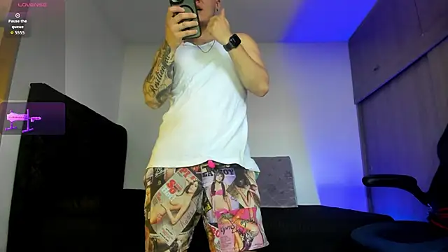 Snapshot of male_pussy chatting on 10-16-25, 05:25 male pussy online show from 10-16-25, 05:25