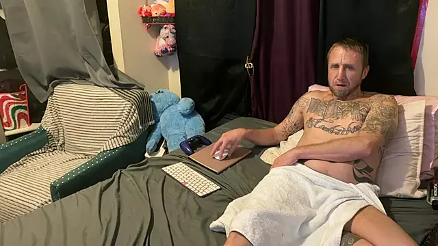 SexyDaddy303666 online show from 03-21-26, 04:17