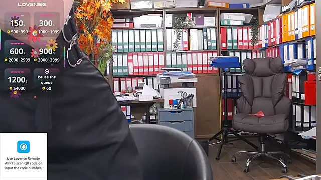 Snapshot of classyladyrellax chatting on 03-08-26, 11:14 classyladyrellax online show from 03-08-26, 11:14