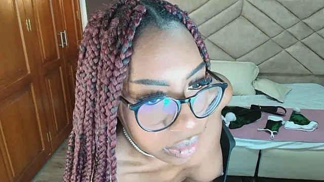 Raquel jones online show from 12-21-24, 11:33