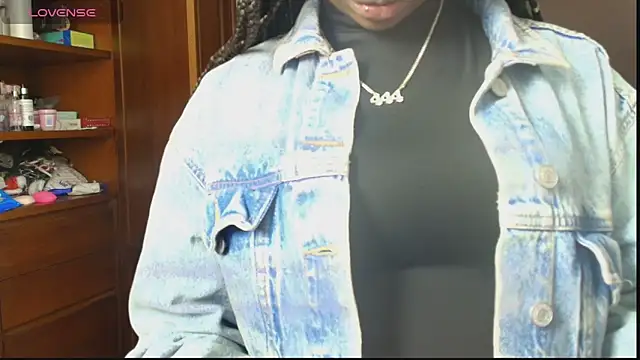 Raquel jones online show from 10-03-25, 12:24