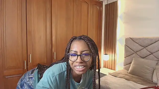 Raquel jones online show from 06-22-26, 11:51