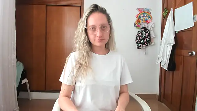 Snapshot of Adele_johnsonn1 chatting on 10-07-25, 02:36 Adele johnsonn1 online show from 10-07-25, 02:36