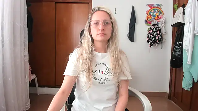 Adele johnsonn1 online show from 11-20-25, 04:07