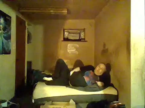 Nightshade7712 online show from 12-15-24, 04:29