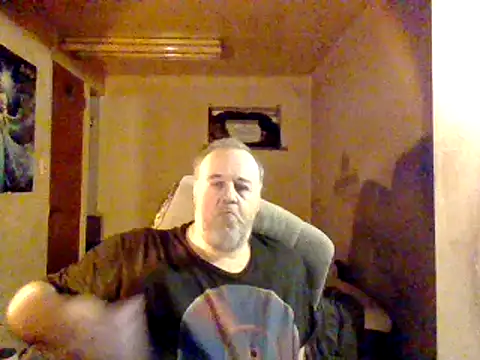 Nightshade7712 online show from 01-05-25, 08:42