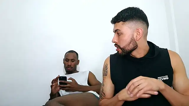 Snapshot of davgostoso chatting on 03-11-26, 03:40 davgostoso online show from 03-11-26, 03:40