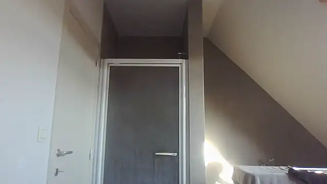 Vekie 007 online show from 07-27-26, 05:53