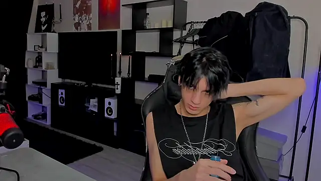 Snapshot of MarkBrowniii chatting on 02-23-26, 01:19 MarkBrowniii online show from 02-23-26, 01:19