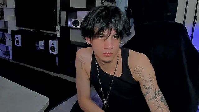 Snapshot of MarkBrowniii chatting on 03-17-26, 08:34 MarkBrowniii online show from 03-17-26, 08:34